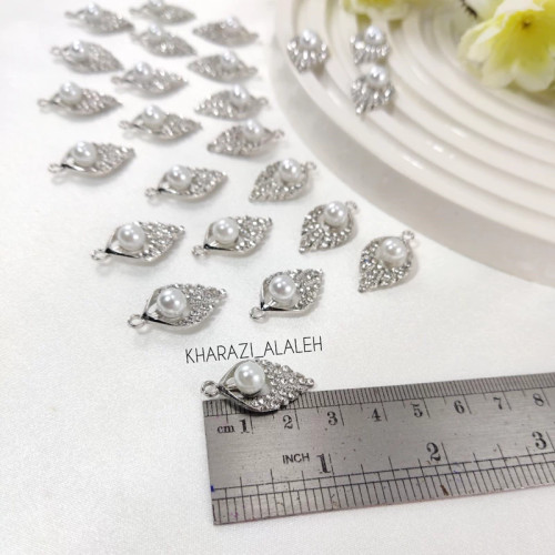 پلاک آویز مرواریدی طرح طاووس ( فروش به صورت دونه ای)