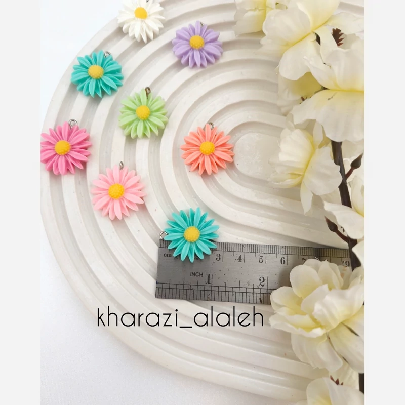 پیکسل آویز طرح گل بابونه ( فروش به صورت دونه ای)