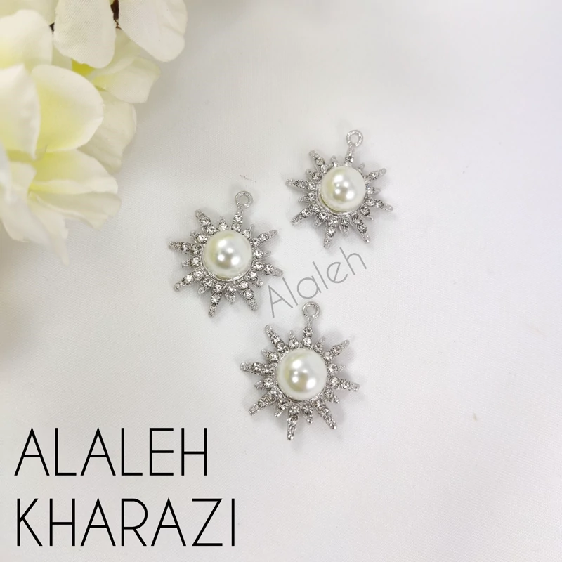 پلاک آویز مرواریدی طرح خورشید ( فروش به صورت دونه ای)