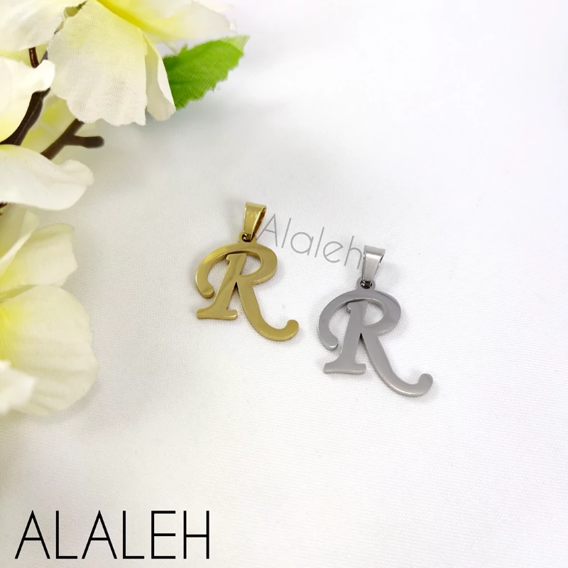 پلاک آویز استیل حروف لاتین R(فروش به صورت دونه ای)