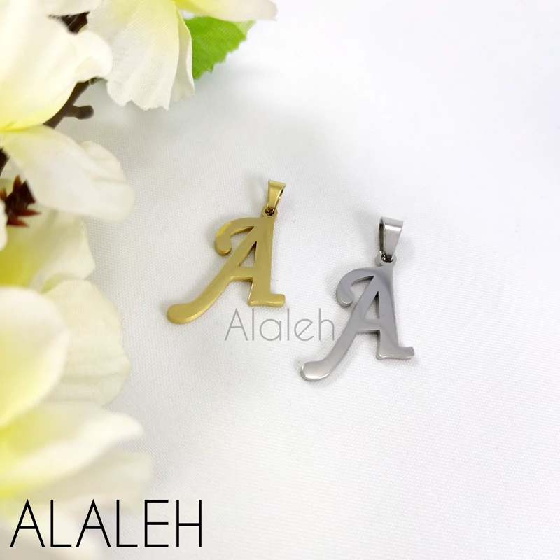 پلاک آویز استیل حروف لاتین A(فروش به صورت دونه ای)