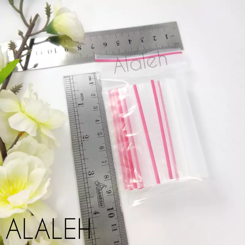 کیسه زیپ دار سایز 7 در 10( فروش به صورت بسته 20 عددی)
