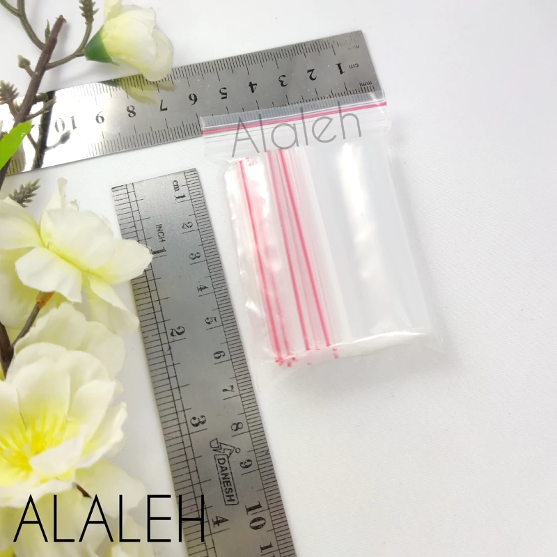 کیسه زیپ دار سایز 6  در 7( فروش به صورت بسته 20 عددی)