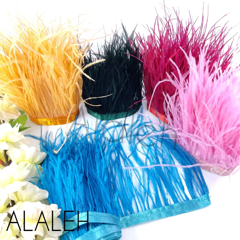 پر سوزنی رنگی جهت تزیینات ( فروش به صورت 10 سانتی)