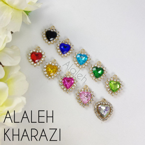 پلاک آویز کریستالی طرح قلبی نگین دار ( فروش به صورت دونه ای)