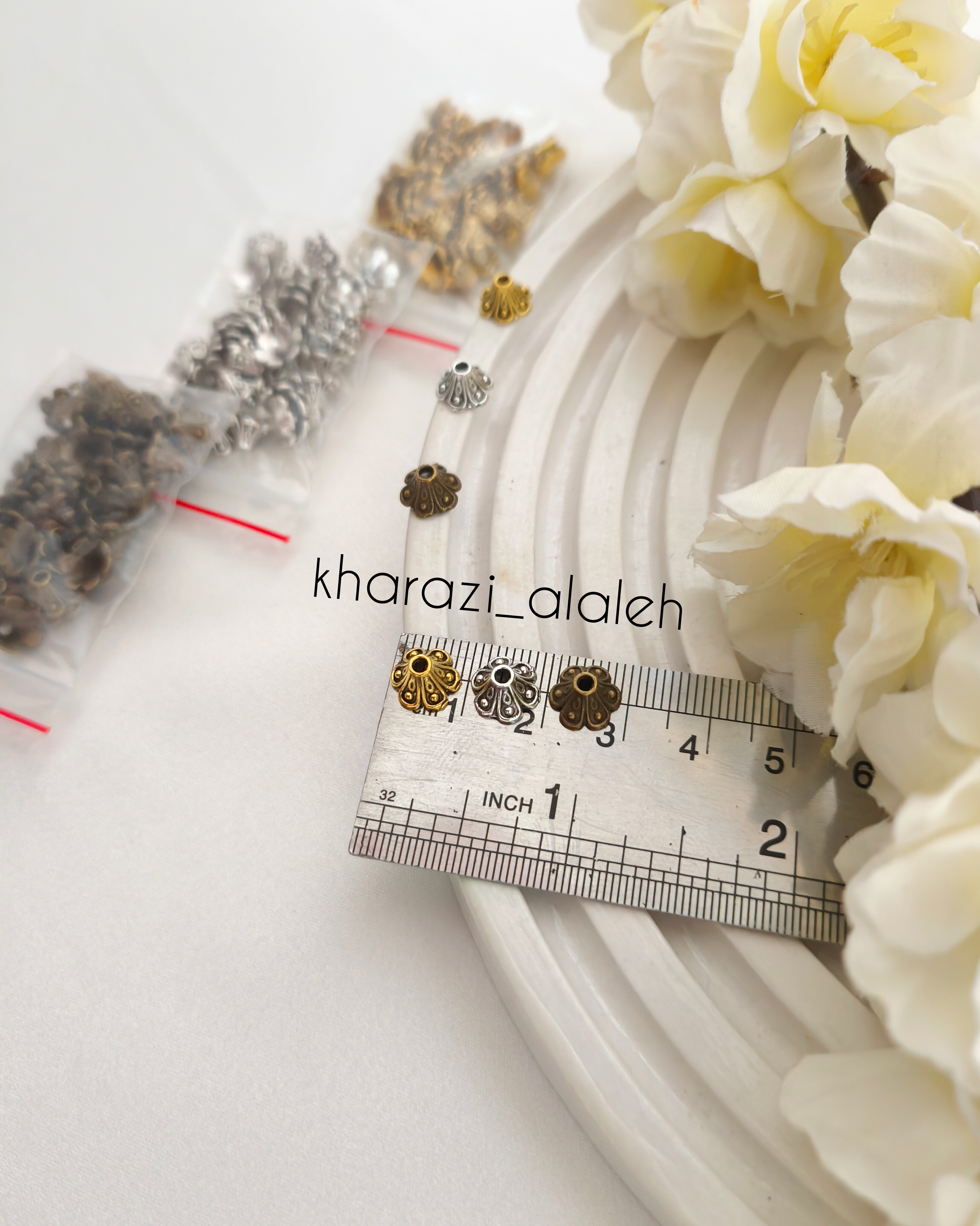 خرجکار کاسبرگ  طرح 6 برگ بزرگ (فروش به صورت بسته 15 گرمی و تقریباً 40 عددی)